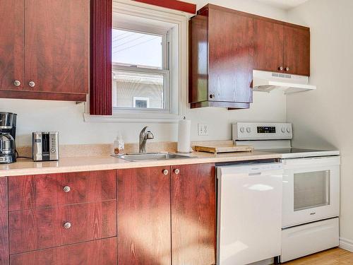 Cuisine - 527 Ch. Jean-Adam, Saint-Sauveur, QC - Indoor Photo Showing Kitchen