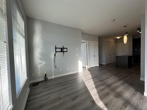 454 6758 188 Street, Surrey, BC - Indoor Photo Showing Other Room