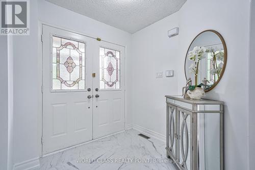 202 Bridgewater Avenue, Whitby, ON - Indoor Photo Showing Other Room