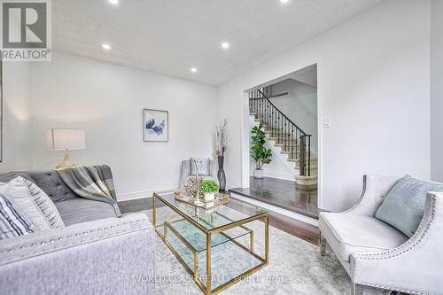 202 Bridgewater Avenue, Whitby, ON - Indoor Photo Showing Living Room