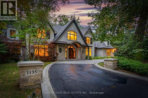 1135 Algonquin Drive, Mississauga, ON - Outdoor With Facade