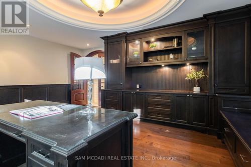 1135 Algonquin Drive, Mississauga, ON - Indoor Photo Showing Kitchen