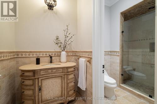 1135 Algonquin Drive, Mississauga, ON - Indoor Photo Showing Bathroom