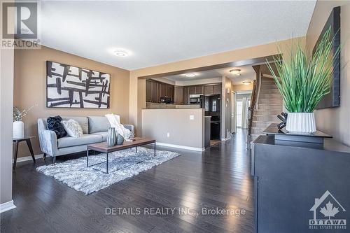 249 Keltie, Ottawa, ON - Indoor Photo Showing Living Room