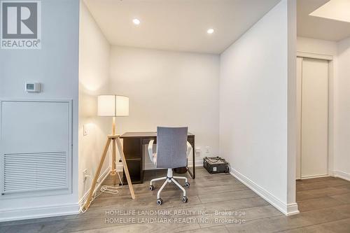 3907 - 50 Charles Street E, Toronto, ON - Indoor