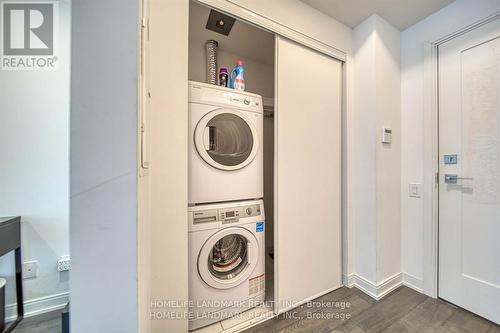 3907 - 50 Charles Street E, Toronto, ON - Indoor Photo Showing Laundry Room