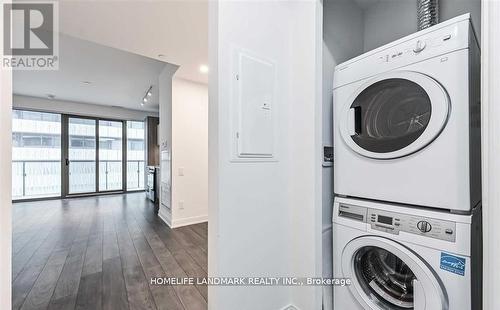 3907 - 50 Charles Street E, Toronto, ON - Indoor Photo Showing Laundry Room