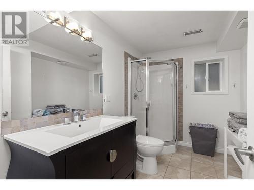 2924 Gorman Road, West Kelowna, BC - Indoor Photo Showing Bathroom