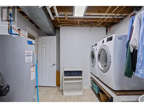 2924 Gorman Road, West Kelowna, BC - Indoor Photo Showing Laundry Room