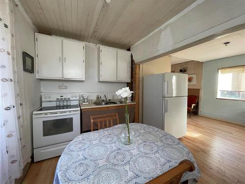 298 4Th Avenue, Minitonas, MB - Indoor Photo Showing Kitchen With Double Sink