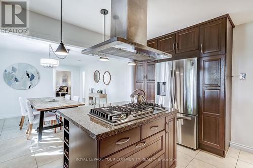 2408 14Th Line N, Innisfil, ON - Indoor Photo Showing Kitchen With Upgraded Kitchen