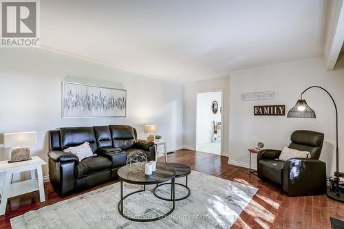 2408 14Th Line N, Innisfil, ON - Indoor Photo Showing Living Room