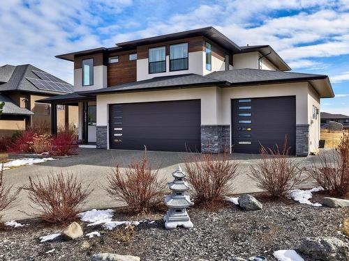 205 Rue Cheval Noir, Kamloops, BC - Outdoor With Facade