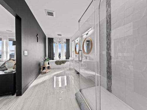 205 Rue Cheval Noir, Kamloops, BC - Indoor Photo Showing Bathroom