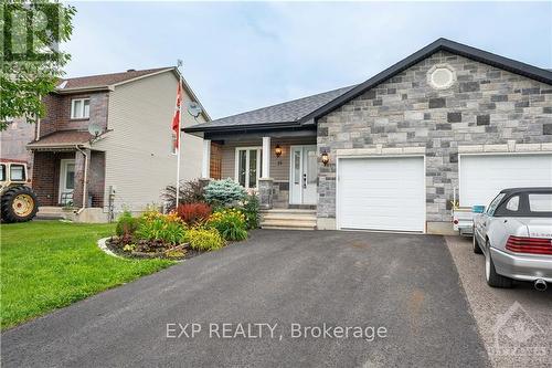 15 Gareau Crescent, Prescott And Russell, ON - Outdoor With Facade