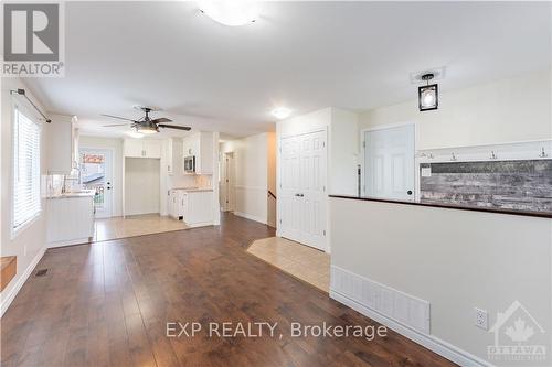 15 Gareau Crescent, Prescott And Russell, ON - Indoor Photo Showing Other Room