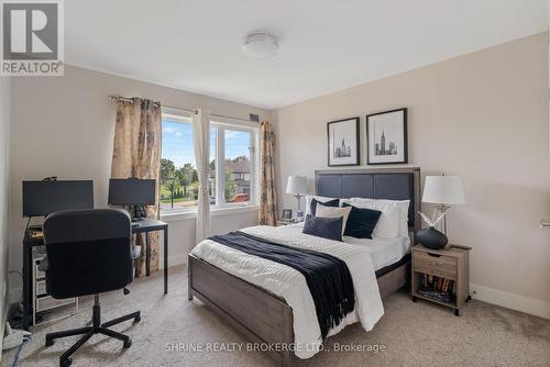 1552 Sandridge Avenue, London, ON - Indoor Photo Showing Bedroom