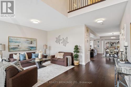 1552 Sandridge Avenue, London, ON - Indoor Photo Showing Living Room