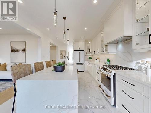 231 Crombie Street, Clarington, ON - Indoor Photo Showing Kitchen With Upgraded Kitchen