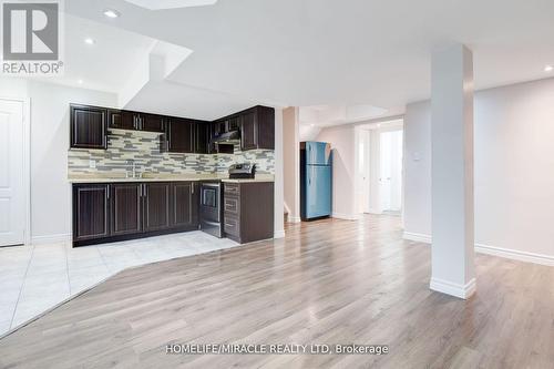 45 Williamson Drive, Brampton, ON - Indoor Photo Showing Kitchen