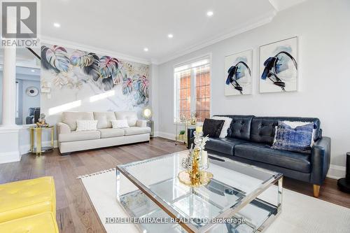 45 Williamson Drive, Brampton, ON - Indoor Photo Showing Living Room