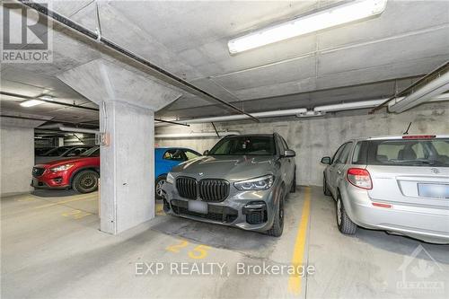 203 - 615 Longfields Drive, Ottawa, ON - Indoor Photo Showing Garage