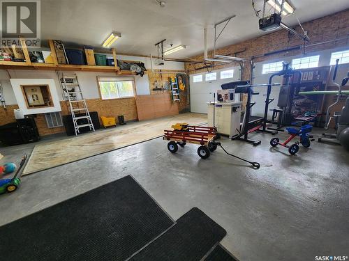 10 Danton Street, Tribune, SK - Indoor Photo Showing Garage