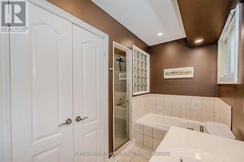 847 Edistel Crescent, Mississauga, ON - Indoor Photo Showing Bathroom