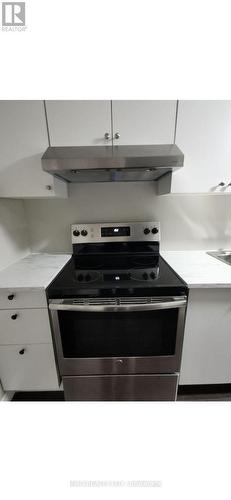 86 Kettlewell Crescent, Brampton, ON - Indoor Photo Showing Kitchen