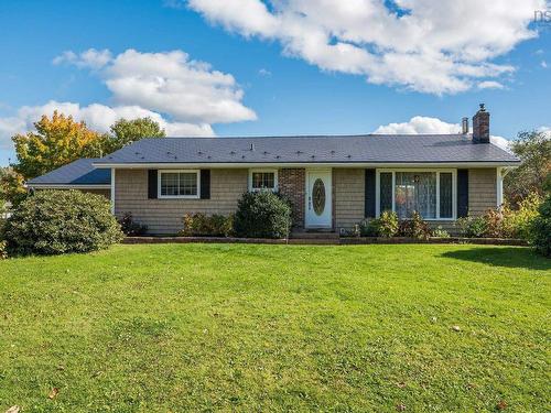 1305 Fall River Road, Fall River, NS 