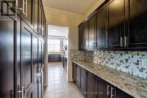 509 Clifford Perry Place, Newmarket, ON - Indoor Photo Showing Kitchen With Stainless Steel Kitchen With Upgraded Kitchen