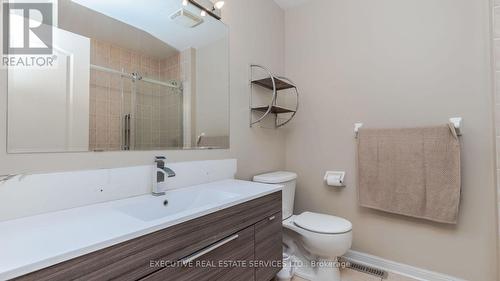 1129 Meighen Way, Milton, ON - Indoor Photo Showing Bathroom