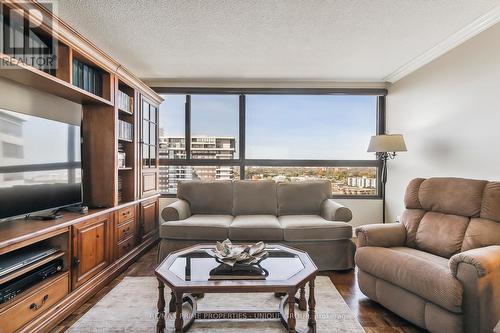 2310 - 1300 Bloor Street, Mississauga, ON - Indoor Photo Showing Living Room