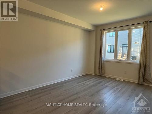 176 Namaste Walk, Barrhaven (7704 - Barrhaven - Heritage Park), ON - Indoor Photo Showing Dining Room