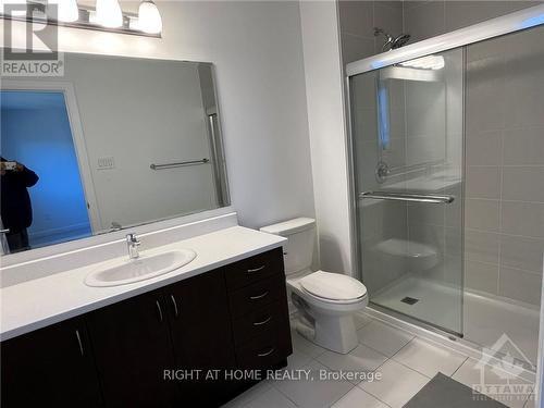 176 Namaste Walk, Barrhaven (7704 - Barrhaven - Heritage Park), ON - Indoor Photo Showing Kitchen With Double Sink