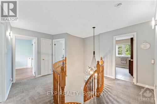 6109 Fernbank Road, Ottawa, ON - Indoor Photo Showing Other Room