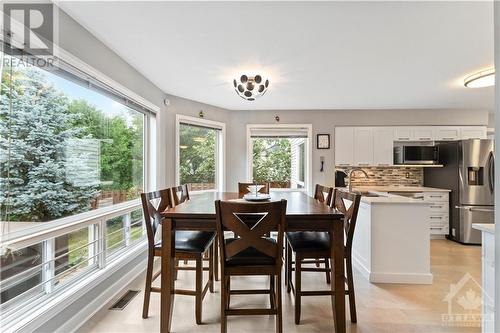 6109 Fernbank Road, Stittsville, ON - Indoor Photo Showing Dining Room