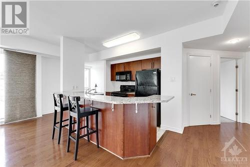 200 Rideau Street Unit#712, Ottawa, ON - Indoor Photo Showing Kitchen