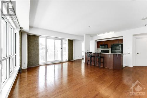 200 Rideau Street Unit#712, Ottawa, ON - Indoor Photo Showing Kitchen