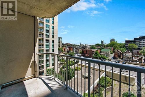 200 Rideau Street Unit#712, Ottawa, ON - Outdoor With Exterior