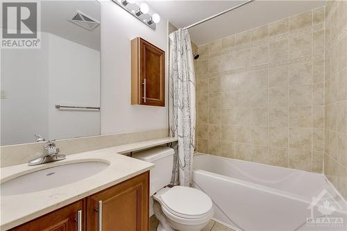 200 Rideau Street Unit#712, Ottawa, ON - Indoor Photo Showing Bathroom