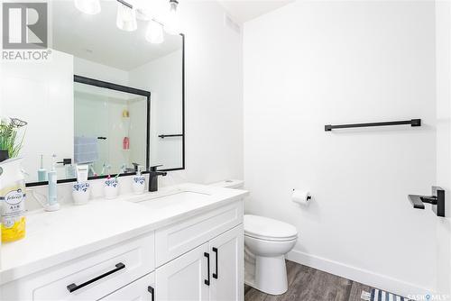 800 1St Avenue N, Martensville, SK - Indoor Photo Showing Bathroom