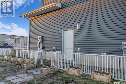 800 1St Avenue N, Martensville, SK - Outdoor With Exterior