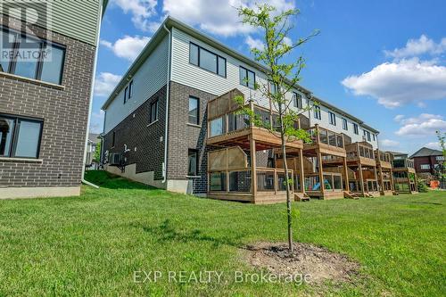 37 Woodedge Circle, Waterloo, ON - Outdoor