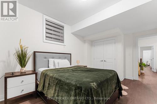 17 Brant Drive, Vaughan, ON - Indoor Photo Showing Bedroom