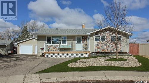 2924 3Rd Avenue N, Regina, SK - Outdoor With Deck Patio Veranda