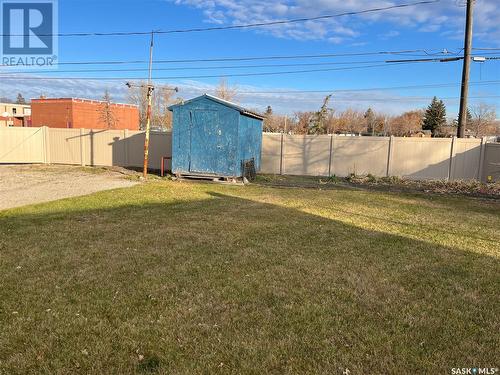 2924 3Rd Avenue N, Regina, SK - Outdoor