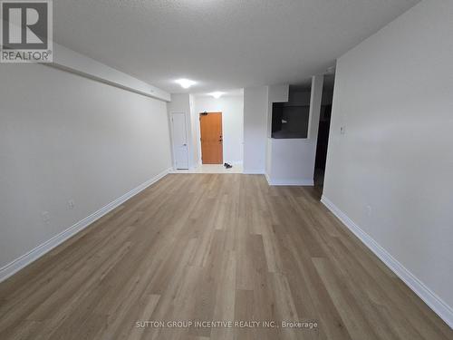 205 - 100 Dean Avenue, Barrie, ON - Indoor Photo Showing Other Room