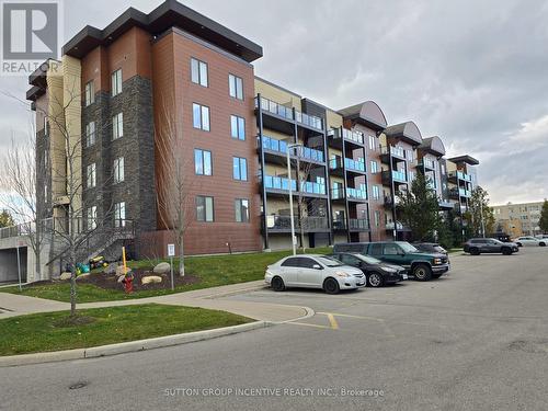 205 - 100 Dean Avenue, Barrie, ON - Outdoor With Facade