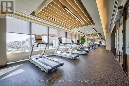 1516 - 38 Honeycrisp Crescent, Vaughan, ON - Indoor Photo Showing Gym Room